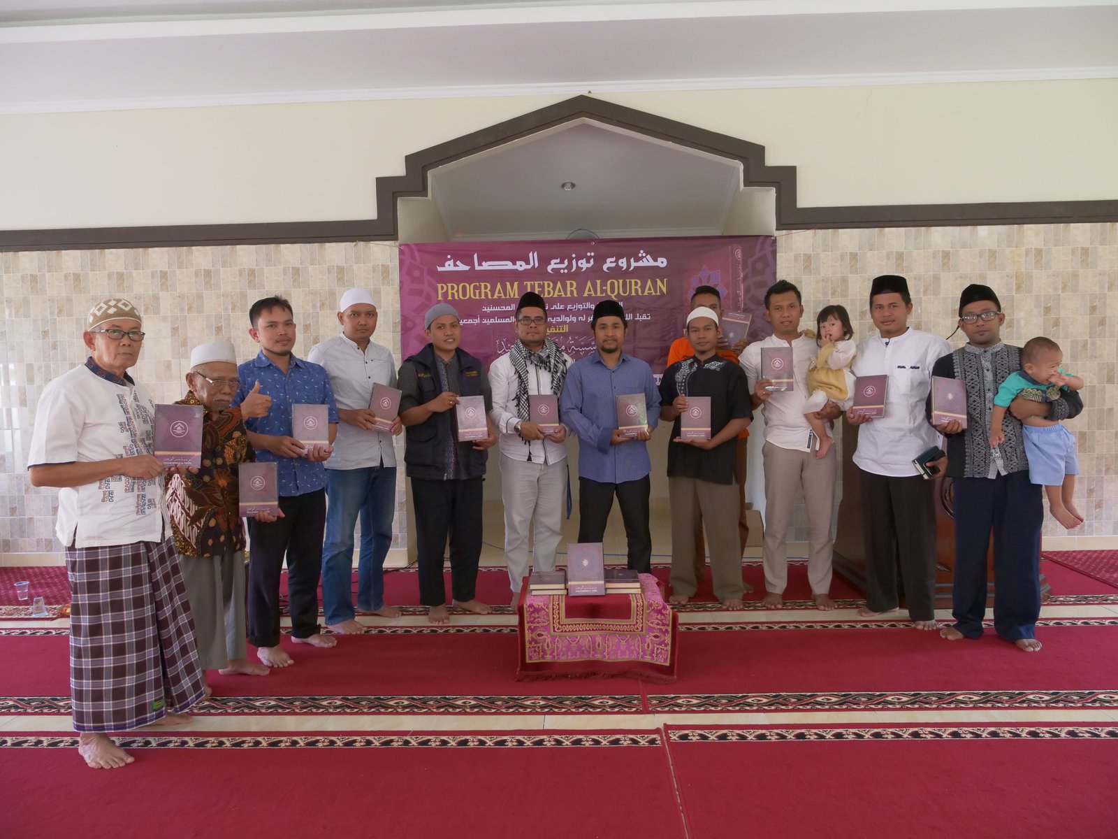 PROGRAM “TEBAR 1.000 MUSHAF” MASJID UMMU HAMD ASH-SHOBIH, GRAND KEMANG, BOGOR